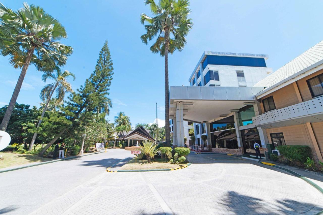 Hotel Reddoorz Premium @ The Ritz Garden Oases Davao City Esterno foto