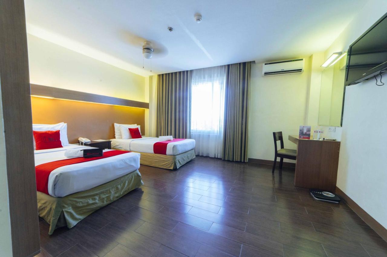 Hotel Reddoorz Premium @ The Ritz Garden Oases Davao City Esterno foto