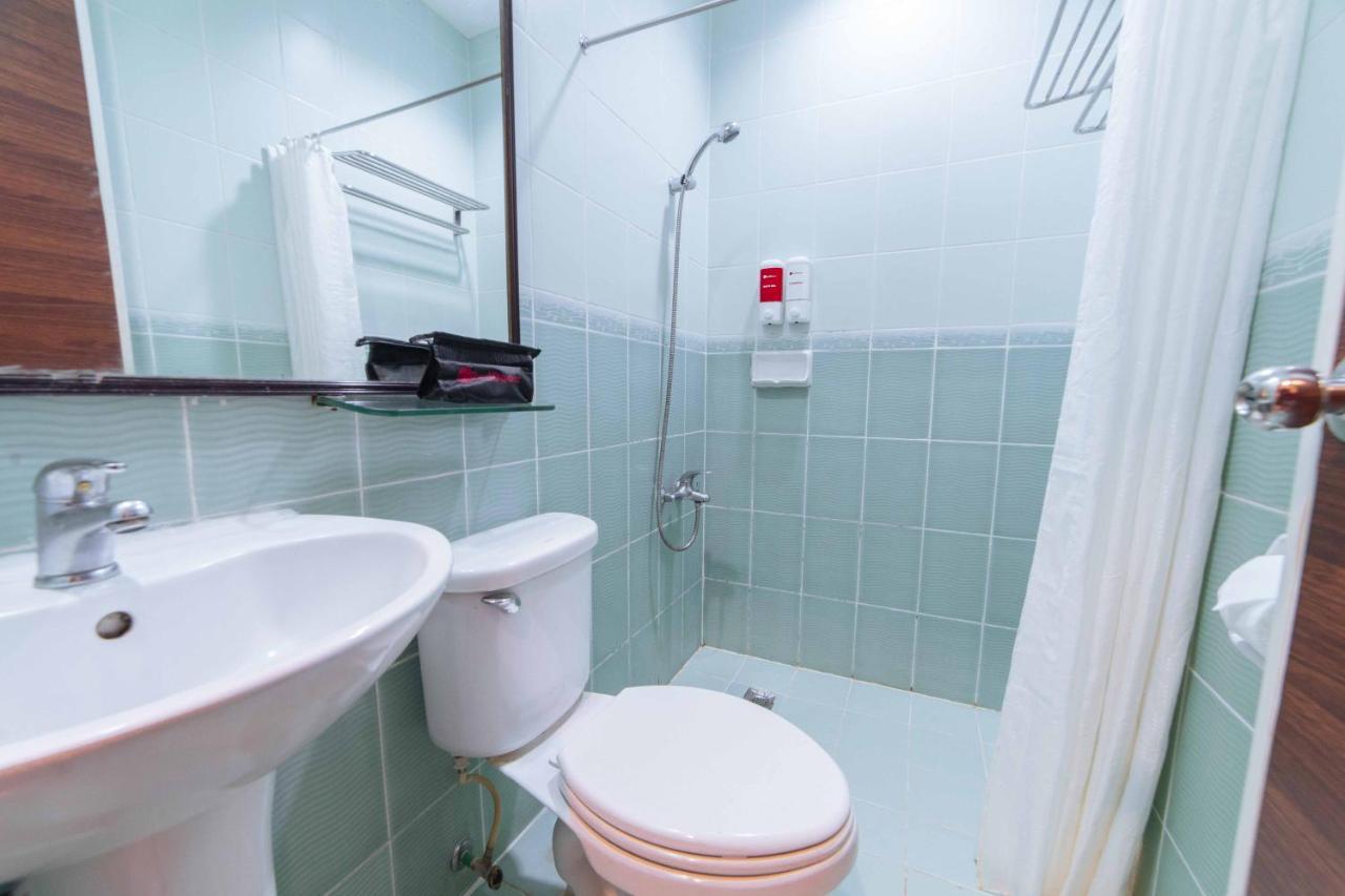 Hotel Reddoorz Premium @ The Ritz Garden Oases Davao City Esterno foto