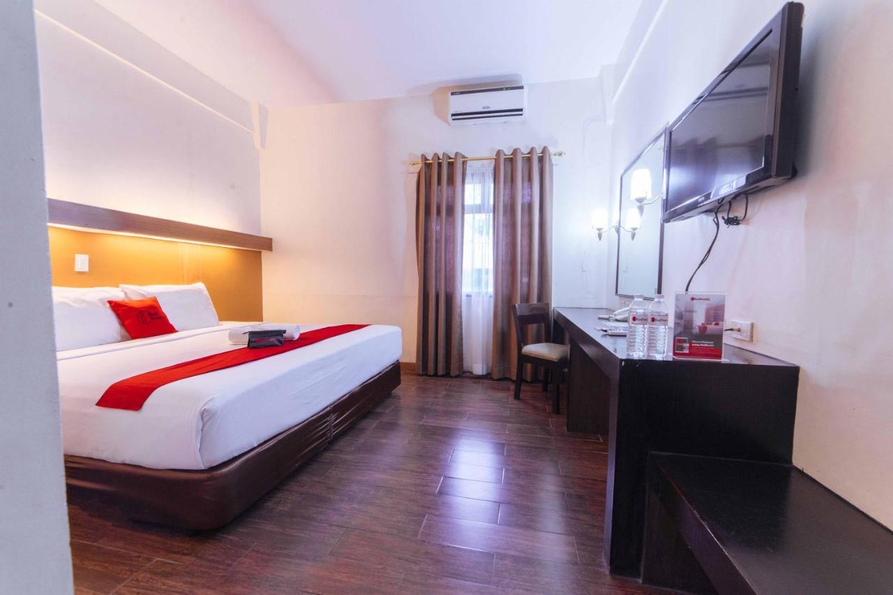 Hotel Reddoorz Premium @ The Ritz Garden Oases Davao City Esterno foto